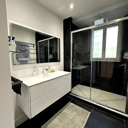 Apartment Eugenie T4 Vue Centre-ville