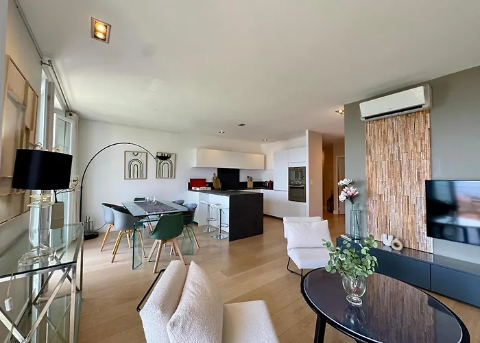 Eugenie T4 Vue Centre-ville *