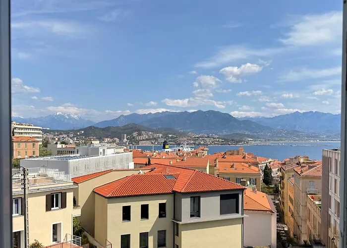 Eugenie T4 Vue Centre-ville